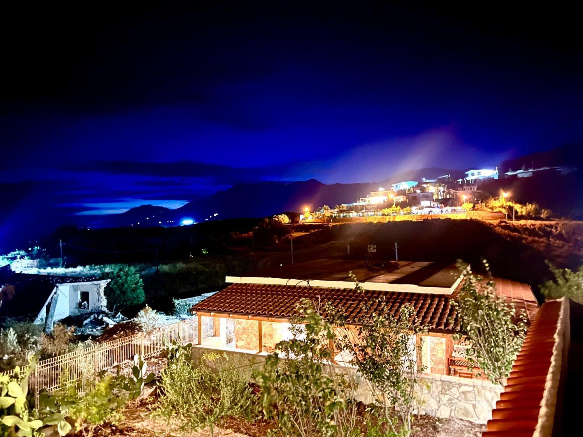 Jardin Miraculeux Hotel Himare Buitenkant foto