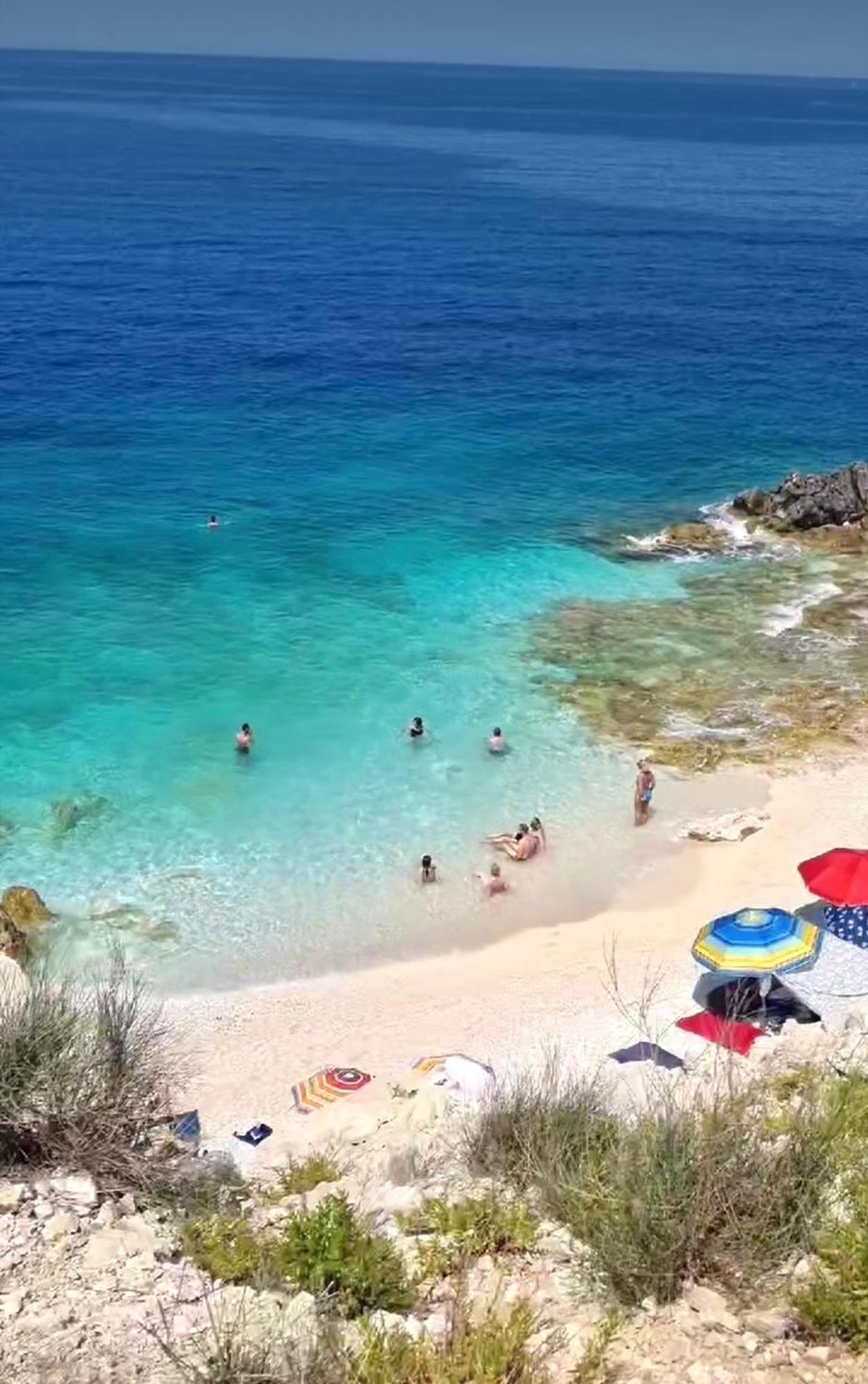 Jardin Miraculeux Hotel Himare Buitenkant foto