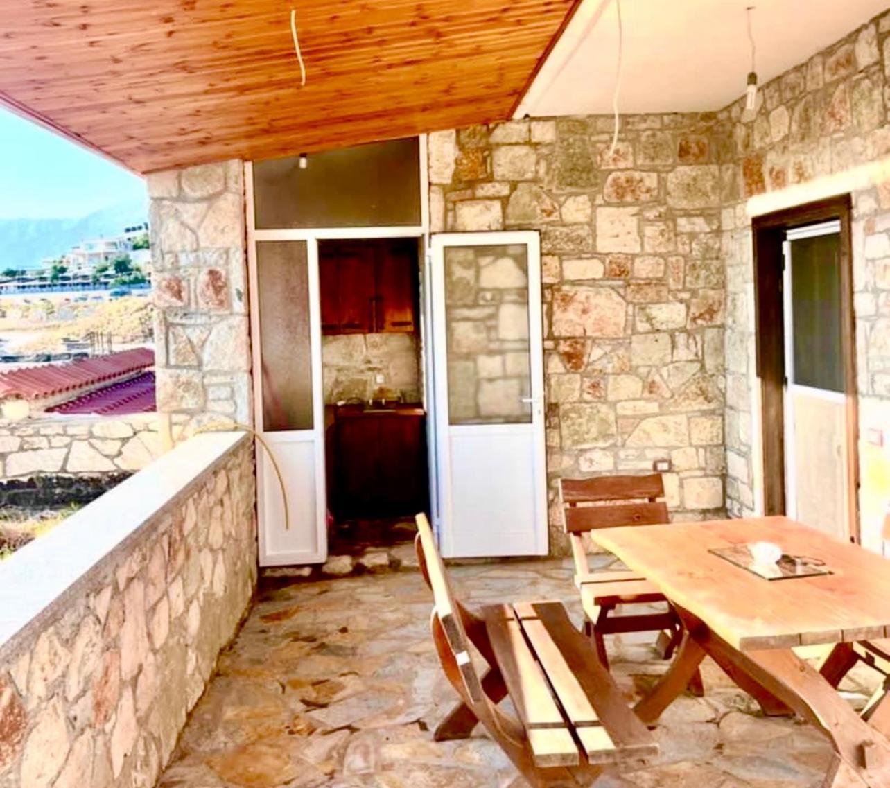 Jardin Miraculeux Hotel Himare Buitenkant foto