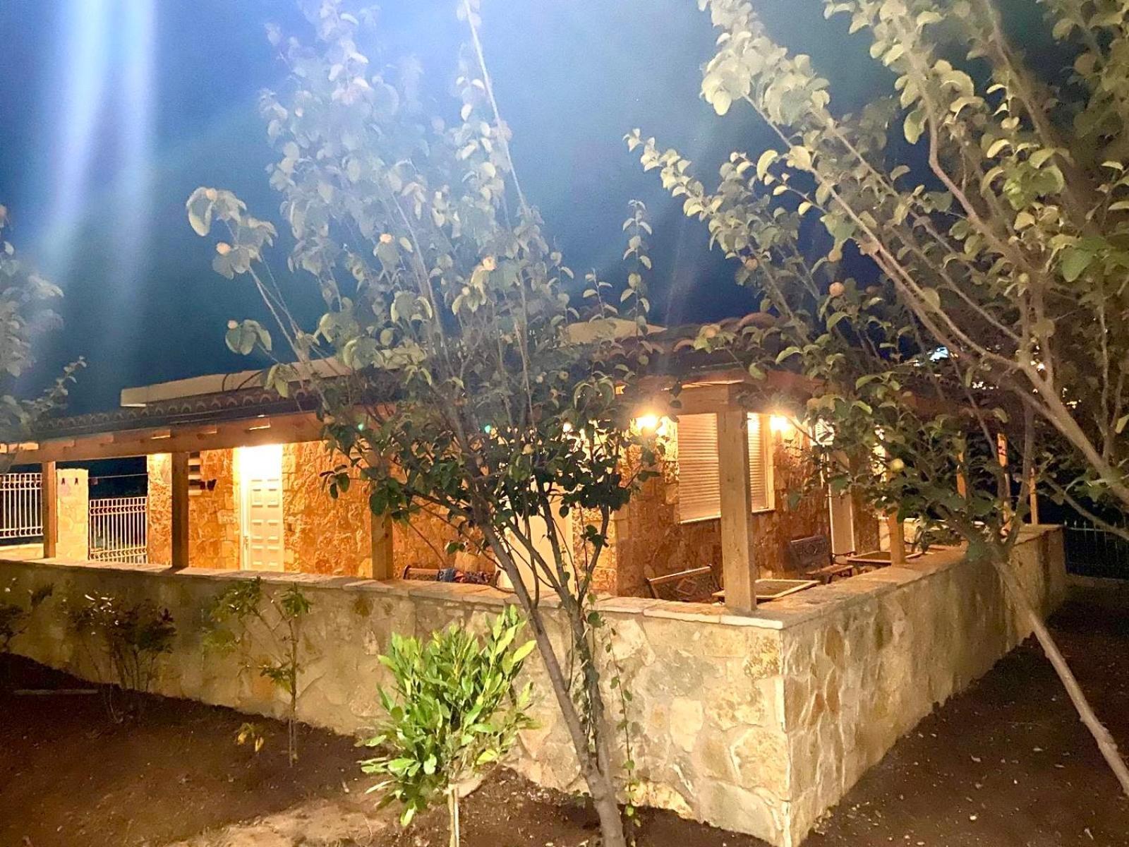 Jardin Miraculeux Hotel Himare Buitenkant foto